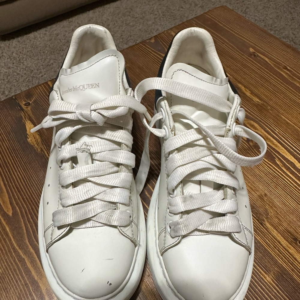 Alexander McQueen Women's Oversized Sneaker in White/Black